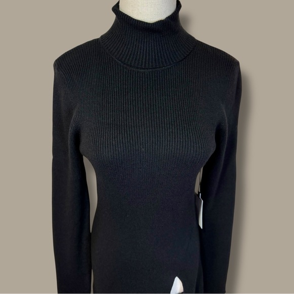 NWT ASTR The Label ‘Hi Slit Ribbed Turtleneck Sweater’ in Black Size Large - Picture 6 of 16